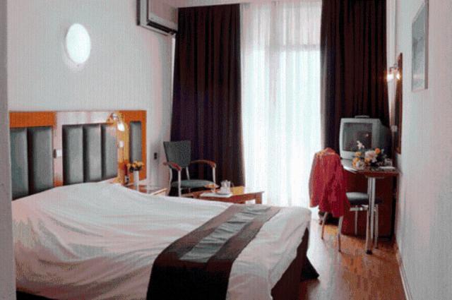 Elpida City Hotel Serres Room photo